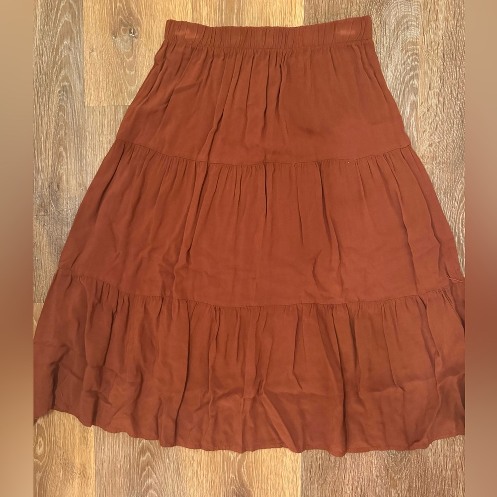 Boutique Vestique Rust Orange Tiered Midi Skirt